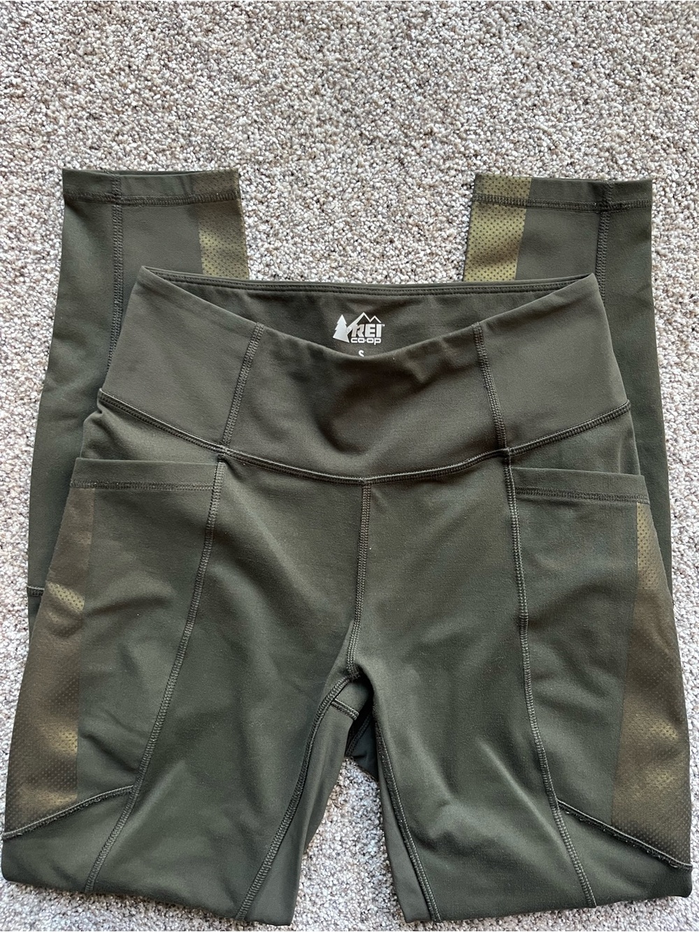 REI Women’s Olive Green Athletic Leggings Small